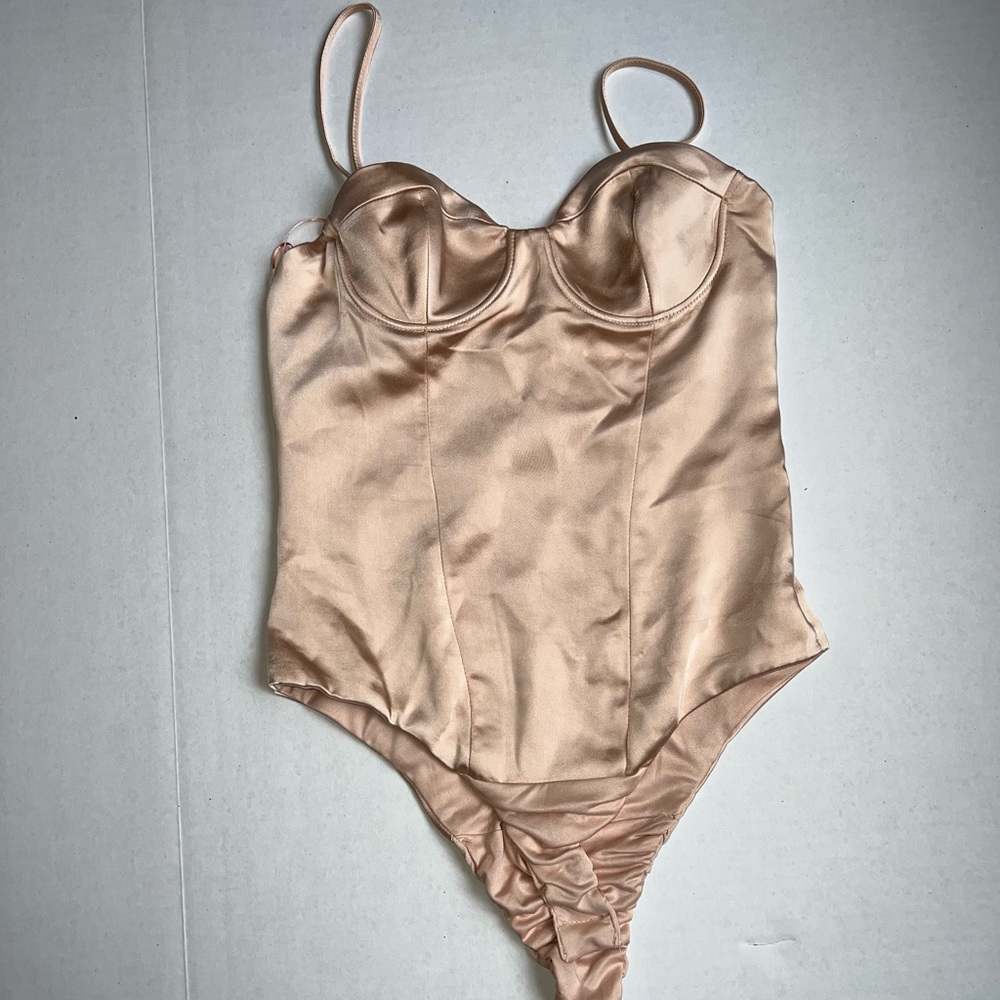Zara bodysuit size xs, side zipper.